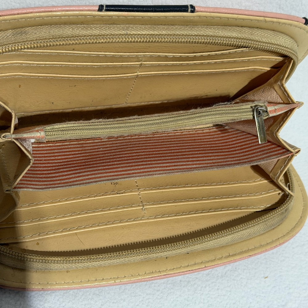 Love's Pink and Black Dog Purse - Picture 9 of 9